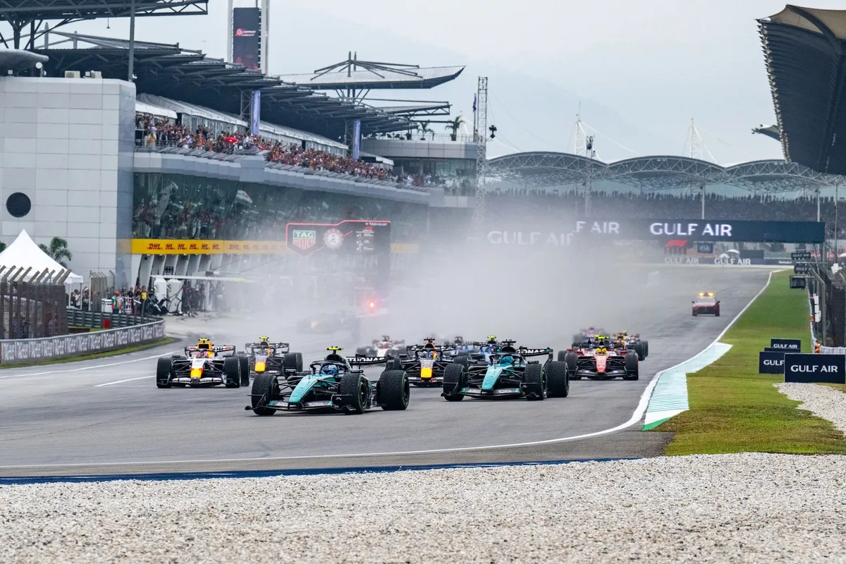 Sepang race start Sepang race start