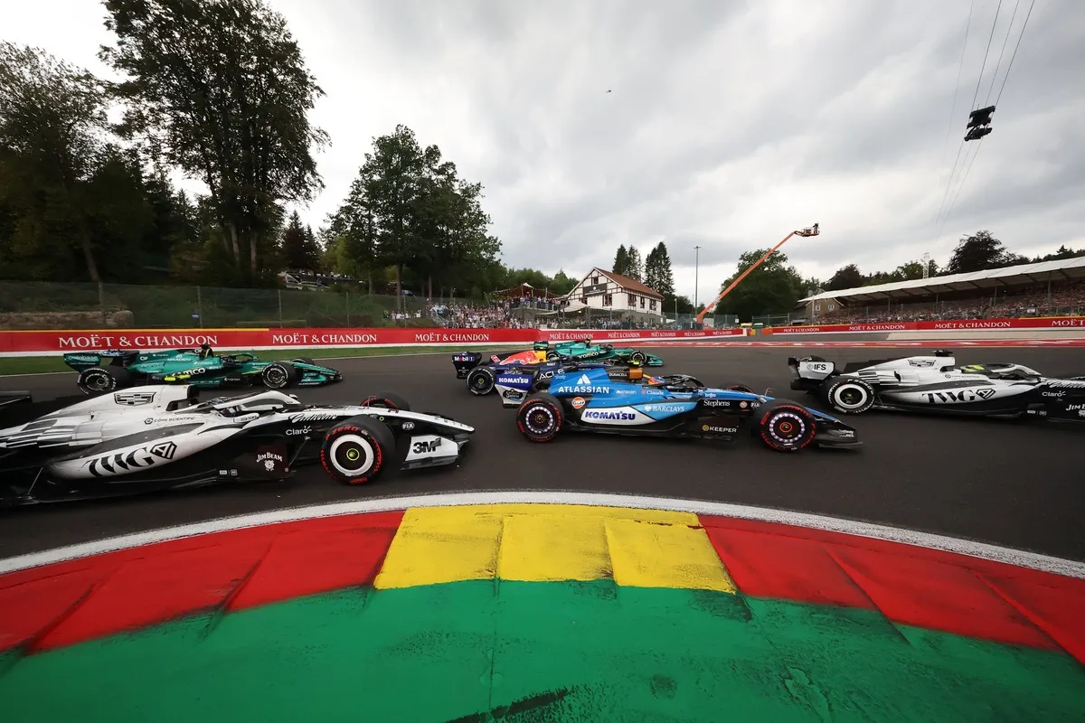 Carlos Sainz, Williams, Sergio Perez, Cadillac Racing, Valtteri Bottas, Cadillac Racing