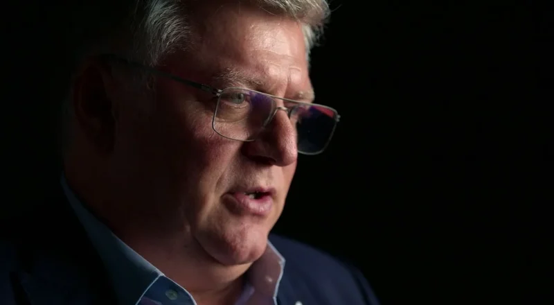 Former F1 team boss reveals bizarre way he warned staff about "Drive to Survive" microphones