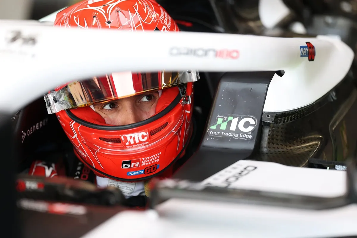 Esteban Ocon, Haas F1 Team Esteban Ocon, Haas F1 Team