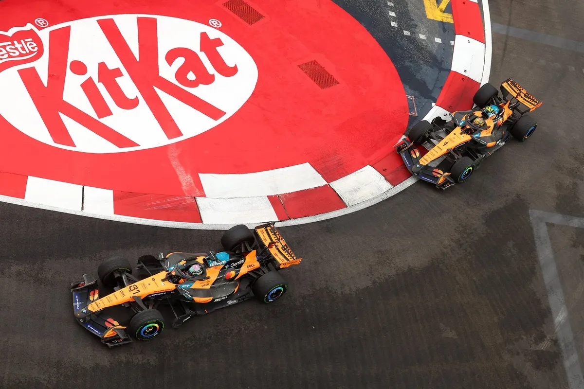 Lando Norris, McLaren, Oscar Piastri, McLaren