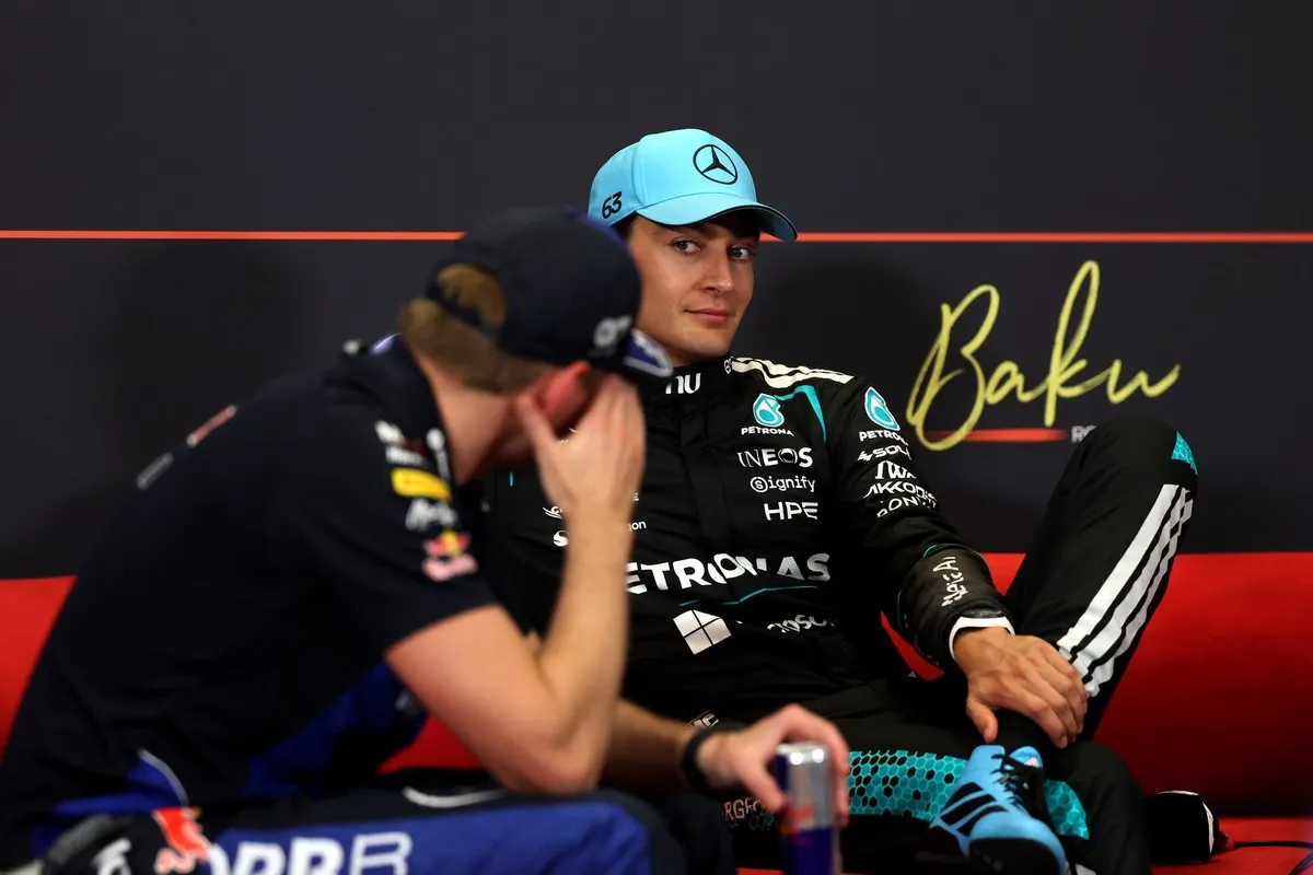 Max Verstappen, Red Bull Racing, George Russell, Mercedes