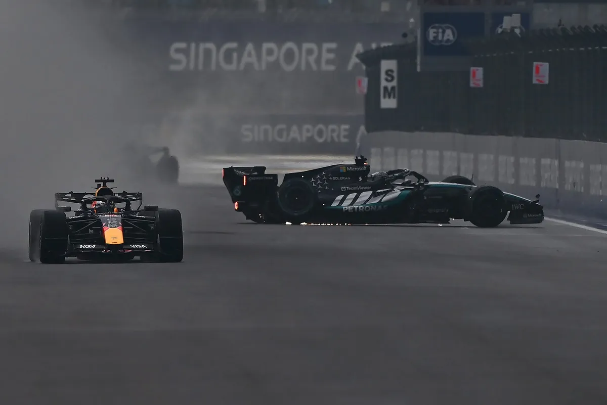 Max Verstappen, Red Bull Racing, George Russell, Mercedes Max Verstappen, Red Bull Racing, George Russell, Mercedes