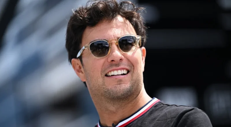 Report: Sergio Perez's management in Williams talks as Carlos Sainz's future remains unclear