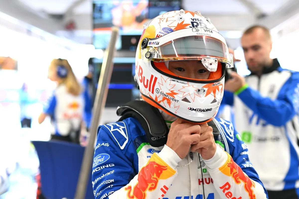 Just a few days after he was still on the beach in Greece, Tsunoda made a very good impression at the Dutch Grand Prix